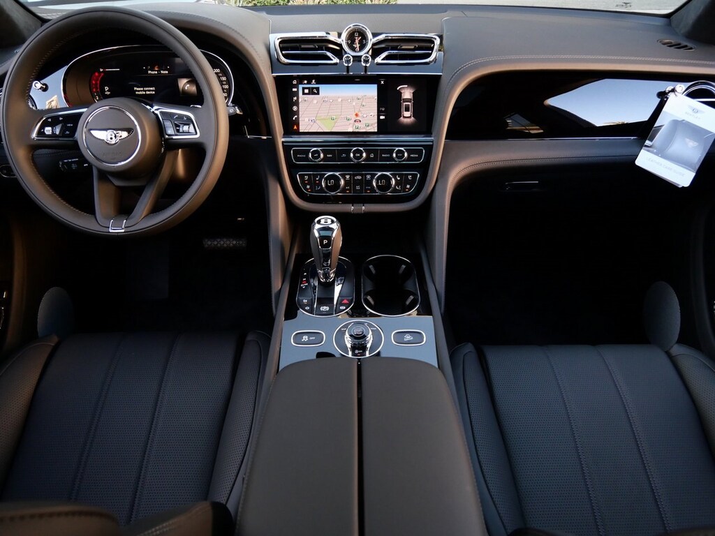 New 2024 Bentley Bentayga V8 SUV