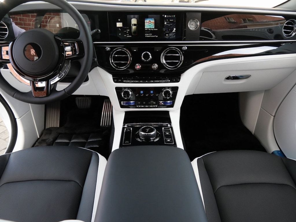 New 2024 Rolls-Royce Spectre Coupe