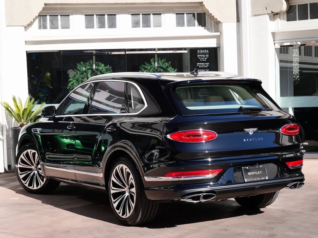 New 2024 Bentley Bentayga Azure SUV