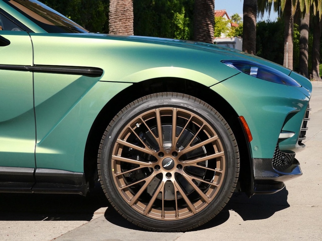 New 2025 Aston Martin DBX 707 SUV
